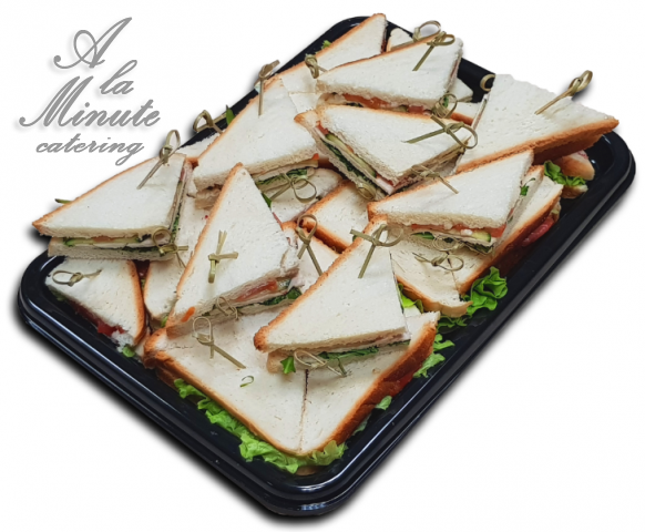 Мини-Сендвич с семгой и  салатом (16шт.)